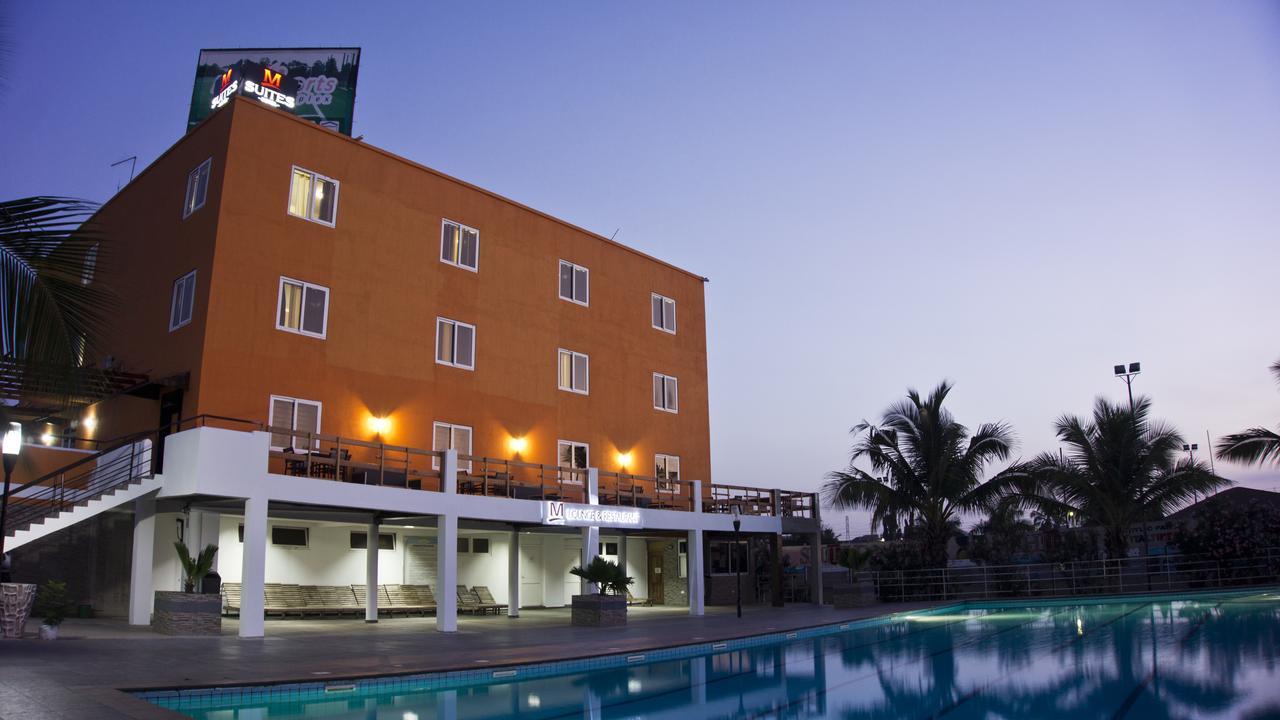 M Suites Hotel Acra Exterior foto